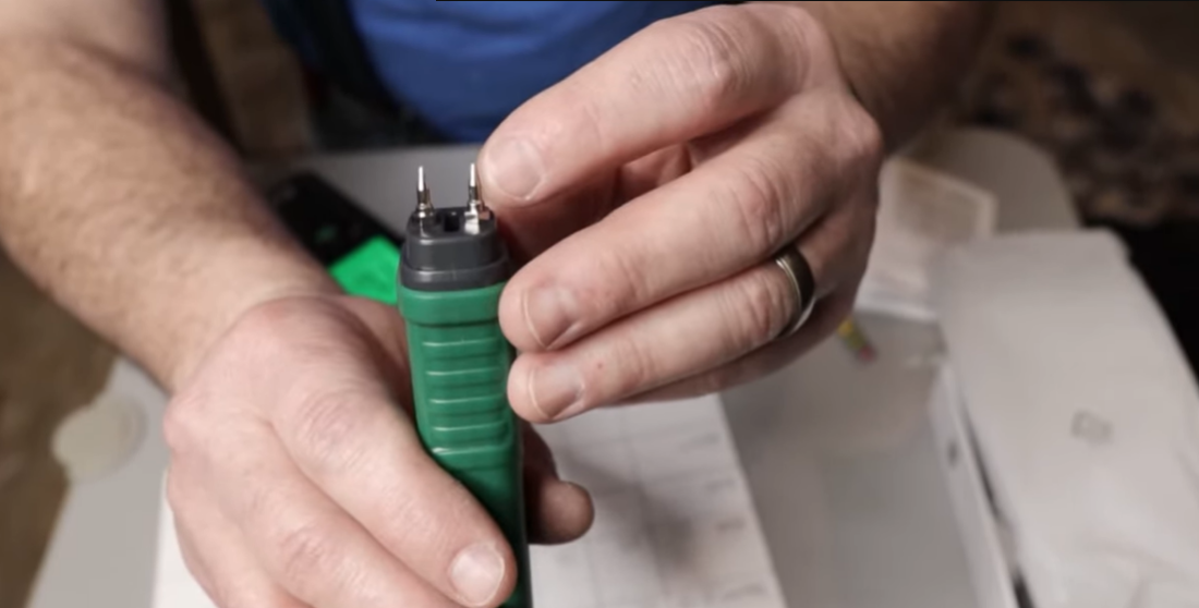 Pin Vs Pinless Moisture Meters (2026) – Accuracy, Pros & Cons Explained ...