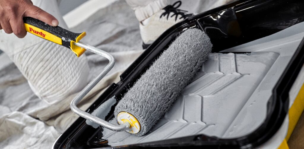 What size roller do professional painters use