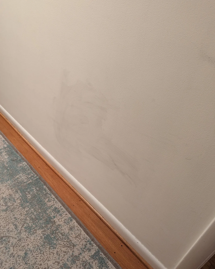 How to Clean Water Marks on Painted Walls